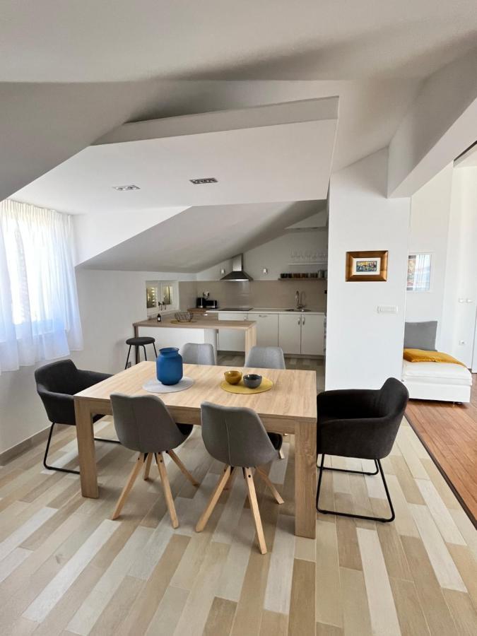 Sky - Beautiful Rooftop Apartment With Shared Pool Spalato Esterno foto