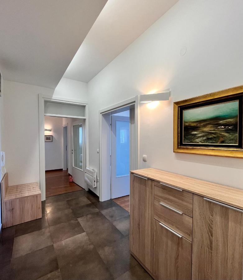 Sky - Beautiful Rooftop Apartment With Shared Pool Spalato Esterno foto