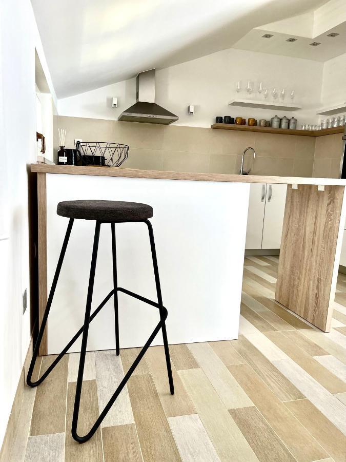 Sky - Beautiful Rooftop Apartment With Shared Pool Spalato Esterno foto
