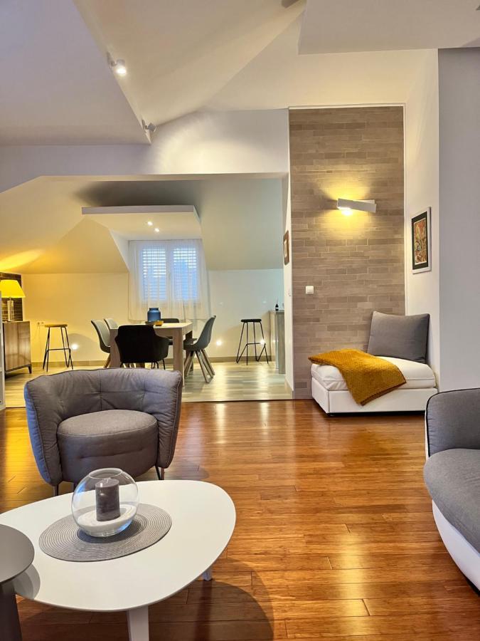 Sky - Beautiful Rooftop Apartment With Shared Pool Spalato Esterno foto